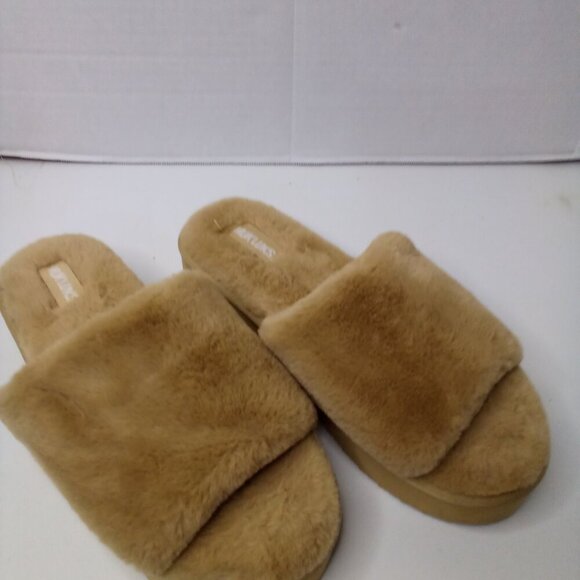 Muk Luks Platform Slipper Slides L 9-10 Faux Fur Plush Soft Brown - Picture 3 of 11